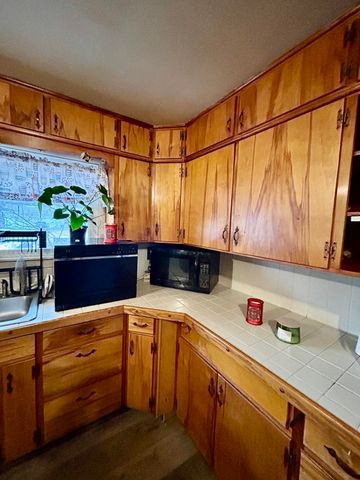 1580 Sunview Street, Muskegon, MI 49445