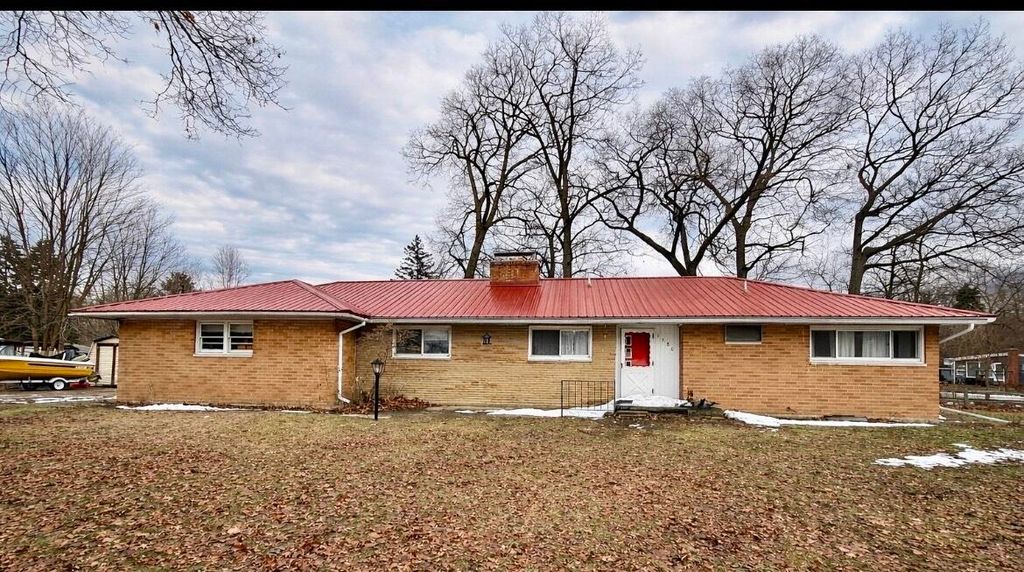 1580 Sunview Street, Muskegon, MI 49445