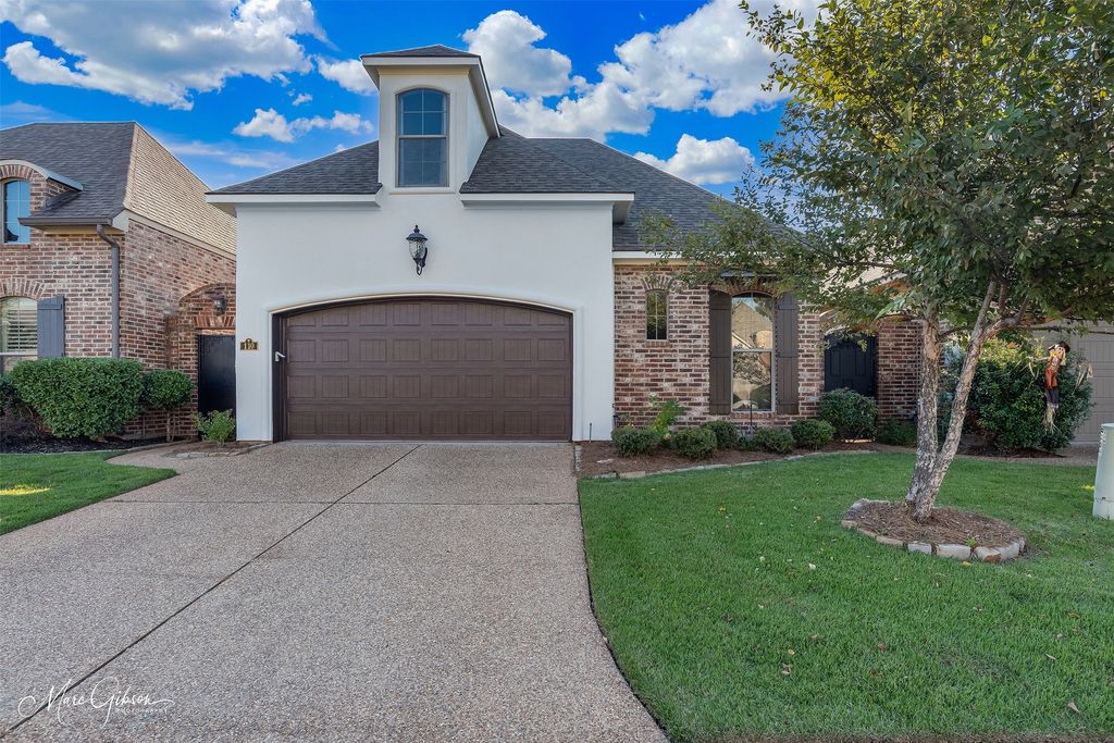 110 Arbor Place, Bossier City, LA 71111