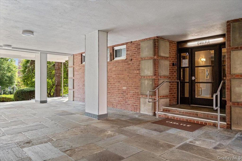 235 Garth Road C4E, Scarsdale, NY 10583 — photo 3