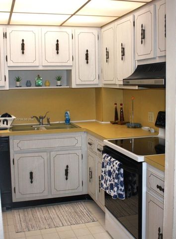 4200 Hillcrest Drive 618, Hollywood, FL 33021