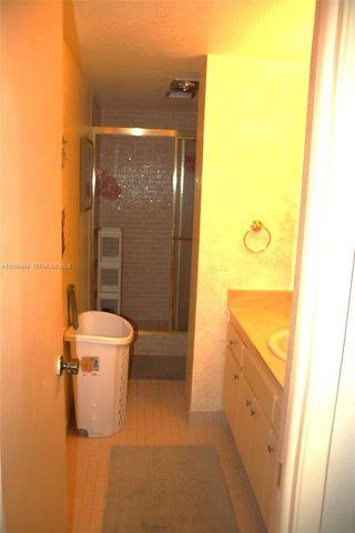 4200 Hillcrest Drive 618, Hollywood, FL 33021