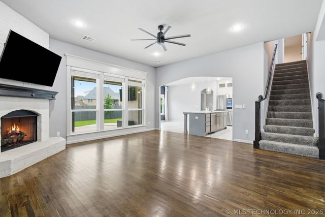 424 E 126th Street S, Jenks, OK 74037
