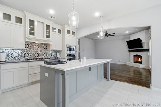 424 E 126th Street S, Jenks, OK 74037
