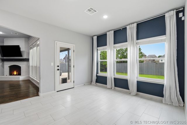 424 E 126th Street S, Jenks, OK 74037