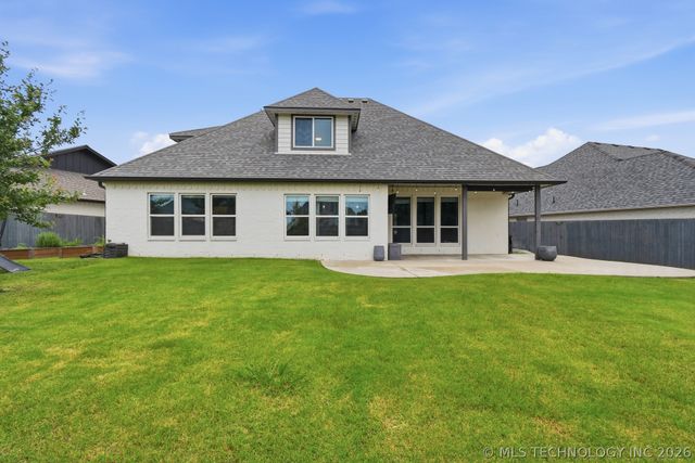 424 E 126th Street S, Jenks, OK 74037