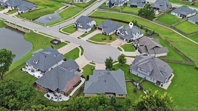 424 E 126th Street S, Jenks, OK 74037