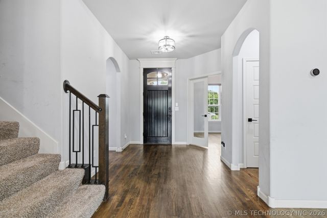 424 E 126th Street S, Jenks, OK 74037