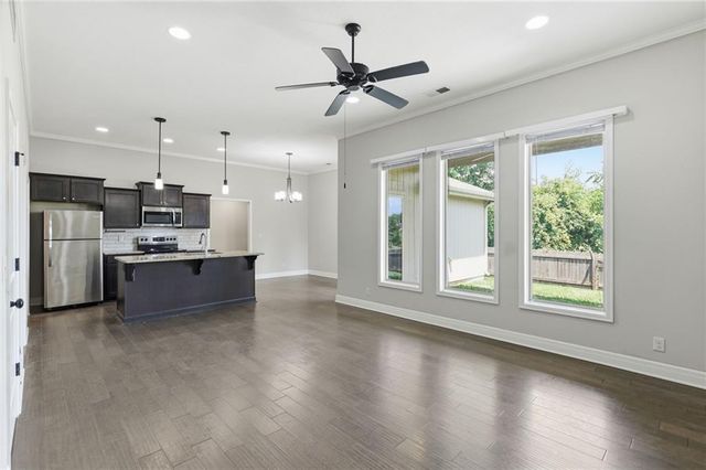 241 Jenny Lane, Raymore, MO 64083