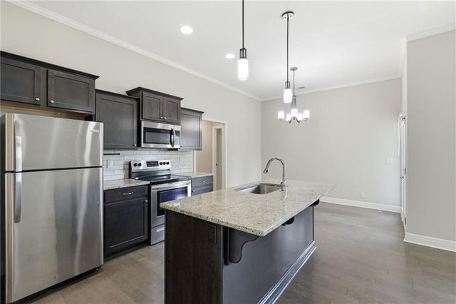 241 Jenny Lane, Raymore, MO 64083