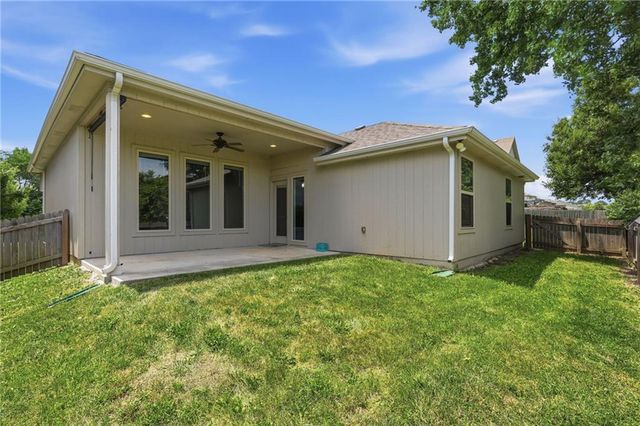 241 Jenny Lane, Raymore, MO 64083