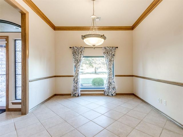 882 Oakley Drive, Blanchard, OK 73010