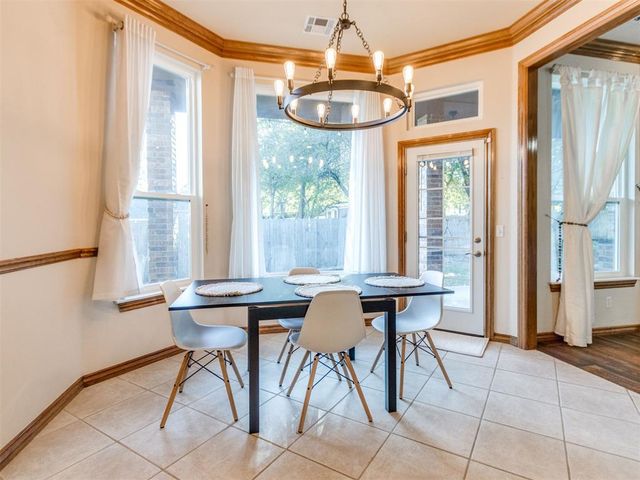 882 Oakley Drive, Blanchard, OK 73010