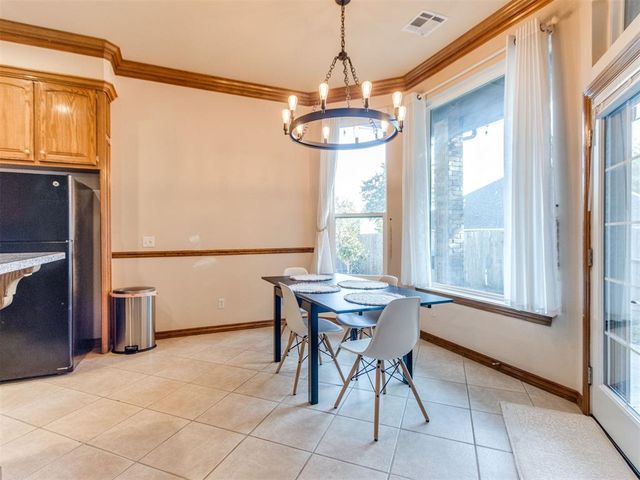 882 Oakley Drive, Blanchard, OK 73010