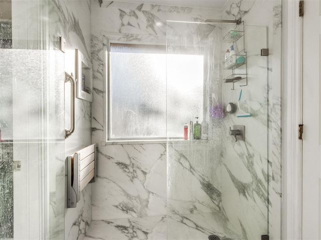 882 Oakley Drive, Blanchard, OK 73010