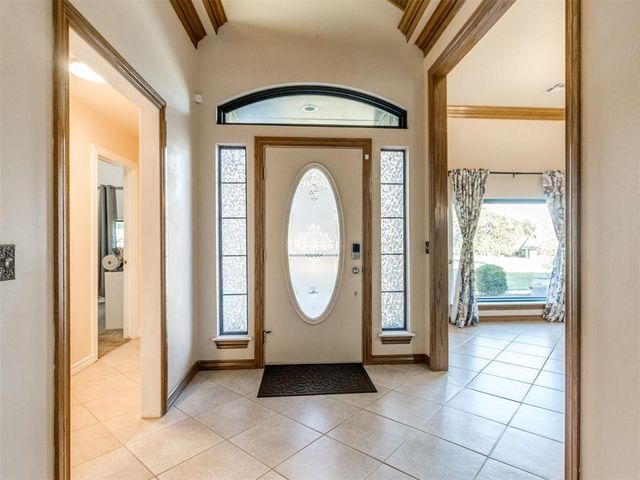 882 Oakley Drive, Blanchard, OK 73010