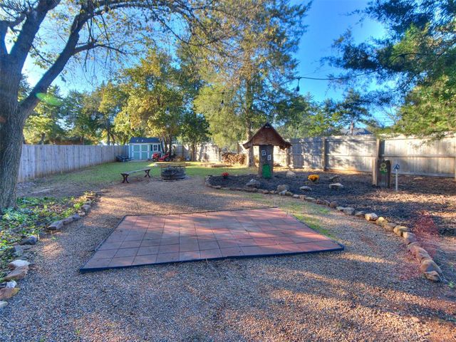 882 Oakley Drive, Blanchard, OK 73010