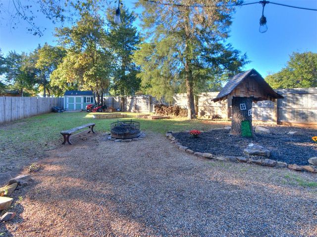 882 Oakley Drive, Blanchard, OK 73010