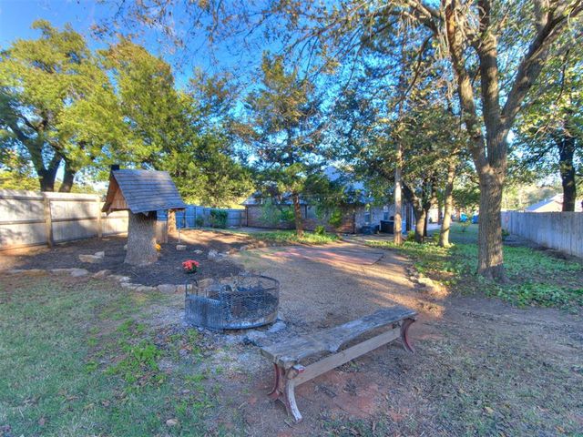 882 Oakley Drive, Blanchard, OK 73010