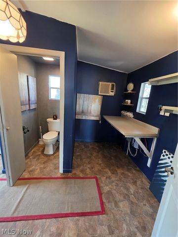 2353-2354 Norman Path, Senecaville, OH 43780