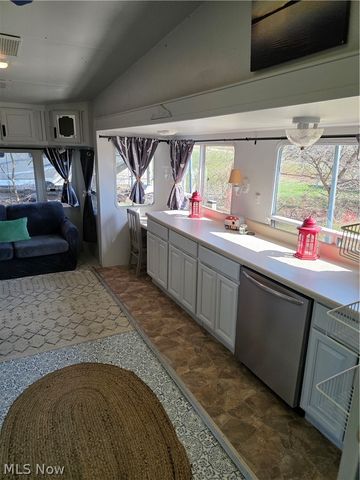 2353-2354 Norman Path, Senecaville, OH 43780