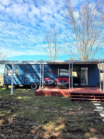 2353-2354 Norman Path, Senecaville, OH 43780