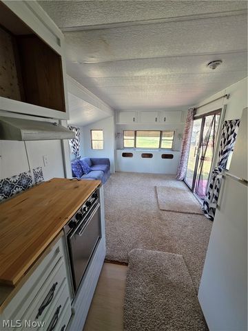 2353-2354 Norman Path, Senecaville, OH 43780