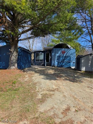 2353-2354 Norman Path, Senecaville, OH 43780