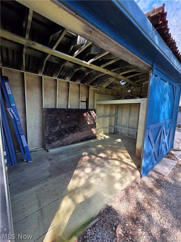 2353-2354 Norman Path, Senecaville, OH 43780