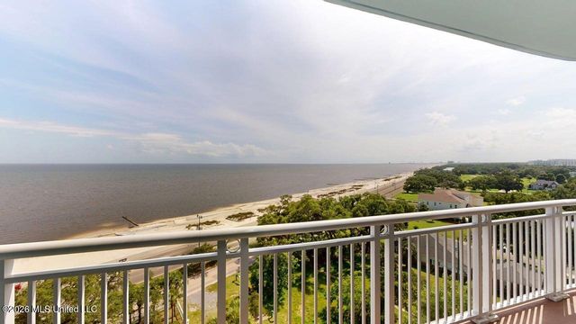 2228 Beach Drive, 909, Gulfport, MS 39507
