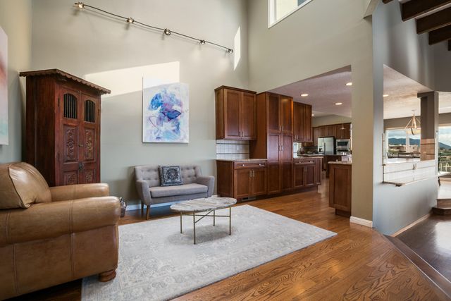 37 Tierra Monte Street NE, Albuquerque, NM 87122