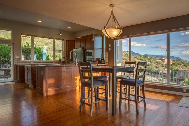 37 Tierra Monte Street NE, Albuquerque, NM 87122