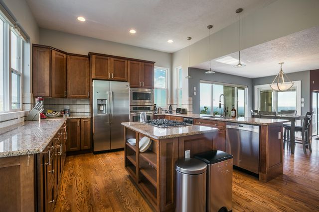 37 Tierra Monte Street NE, Albuquerque, NM 87122