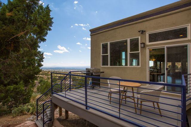 37 Tierra Monte Street NE, Albuquerque, NM 87122