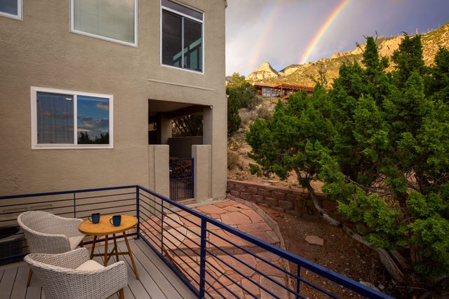 37 Tierra Monte Street NE, Albuquerque, NM 87122