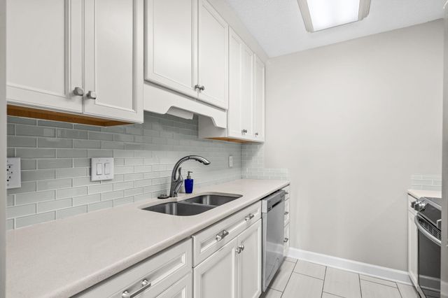 5001 Little River Rd Apt W414, Myrtle Beach, SC 29577