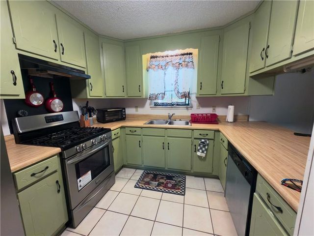5201 Lott Road, Eight Mile, AL 36613