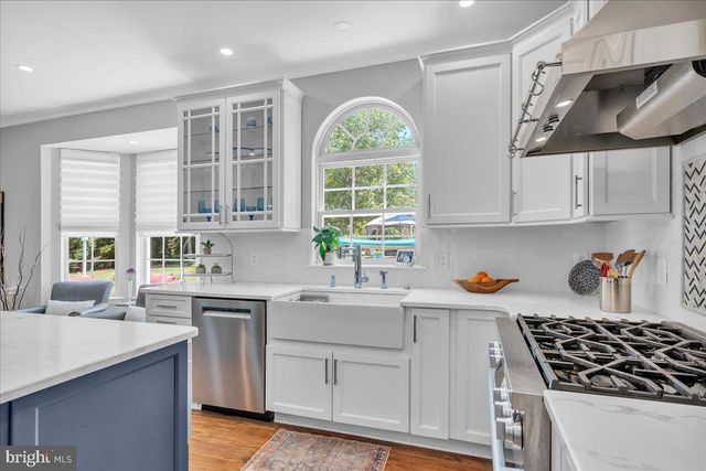 1832 TEABERRY AVE, Williamstown, NJ 08094