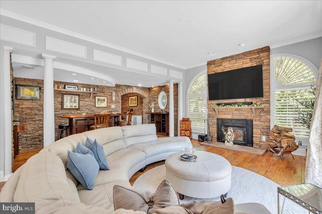 1832 TEABERRY AVE, Williamstown, NJ 08094