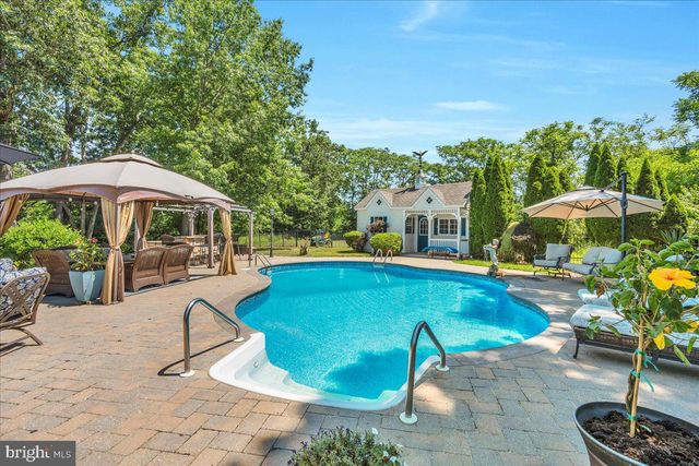 1832 TEABERRY AVE, Williamstown, NJ 08094