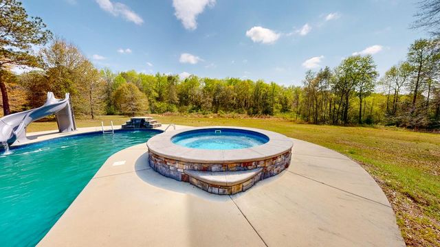 1217 County Road 71, Newton, AL 36352