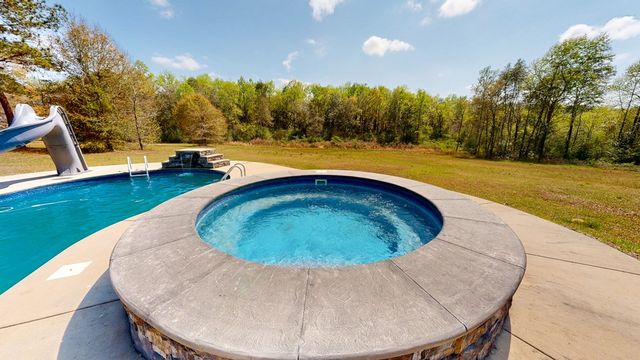 1217 County Road 71, Newton, AL 36352