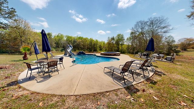 1217 County Road 71, Newton, AL 36352