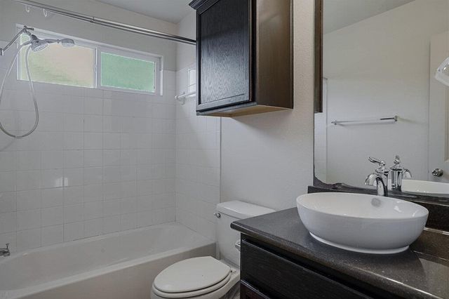 10837 Worn Sole DR, Austin, TX 78754