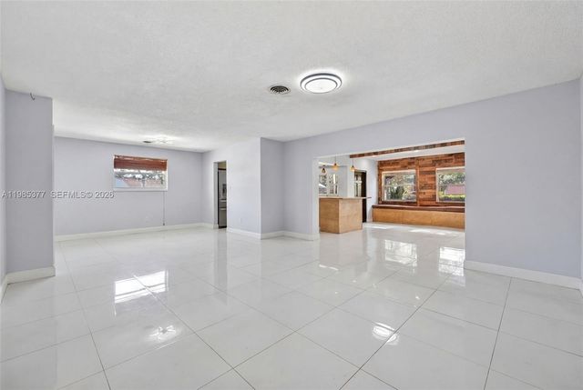 20211 NW 4th Ave, Miami Gardens, FL 33169