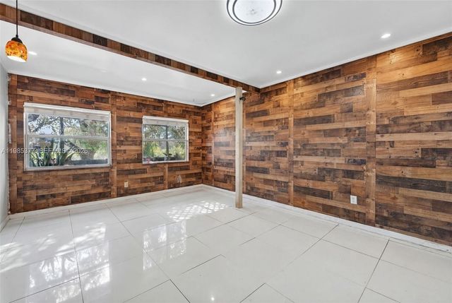 20211 NW 4th Ave, Miami Gardens, FL 33169