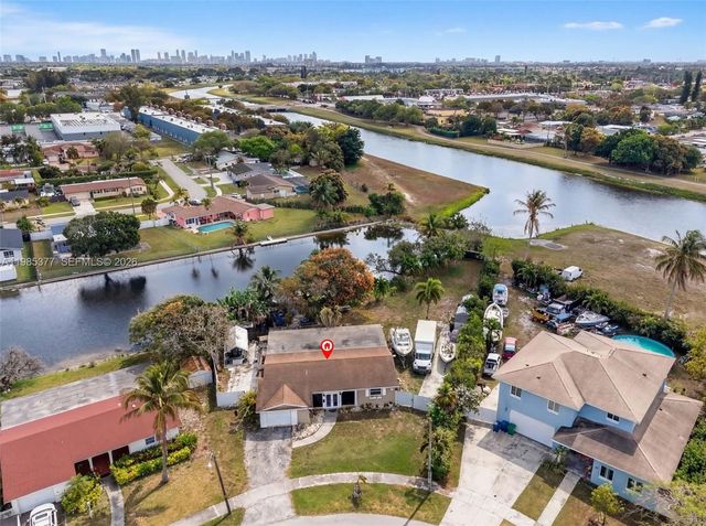 20211 NW 4th Ave, Miami Gardens, FL 33169