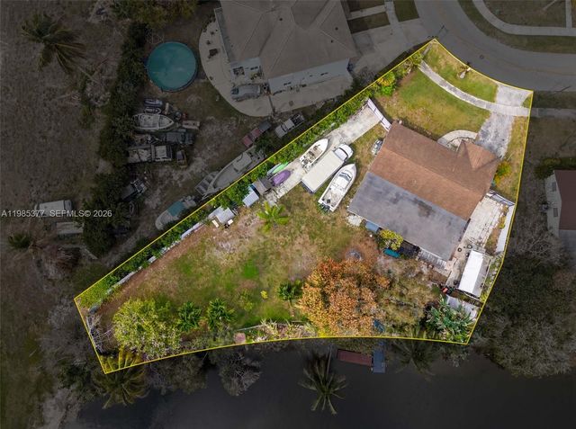 20211 NW 4th Ave, Miami Gardens, FL 33169