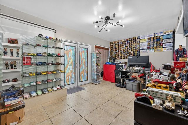 20211 NW 4th Ave, Miami Gardens, FL 33169