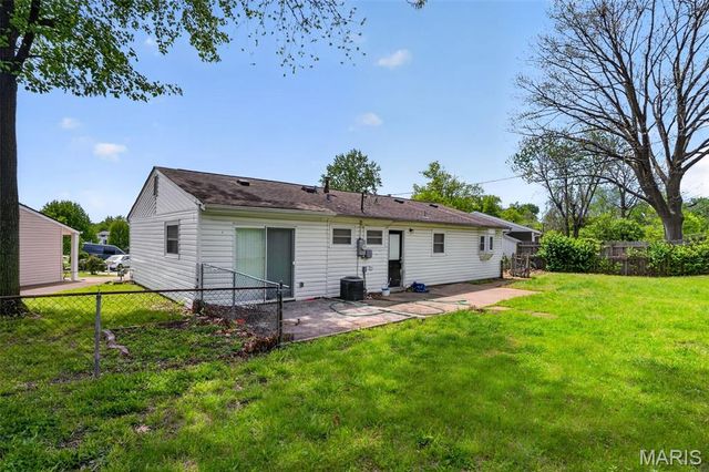 25 Jane Court, Maryland Heights, MO 63043